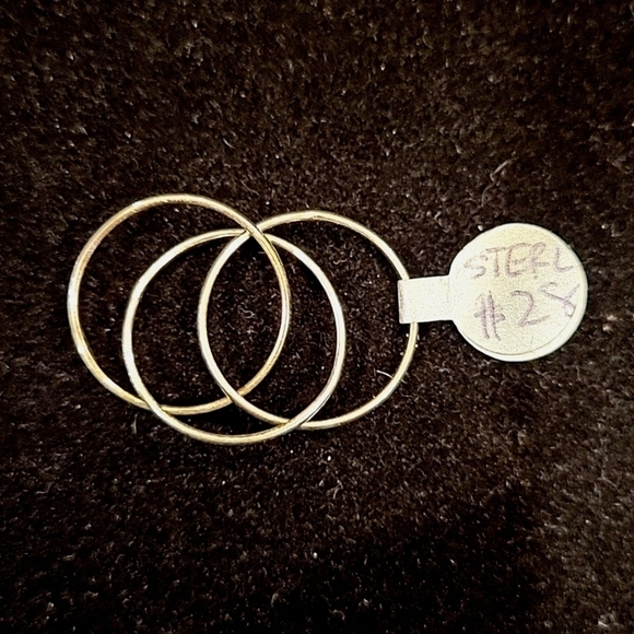 Sterling Silver Intertwined Rings - Picture 1 of 3